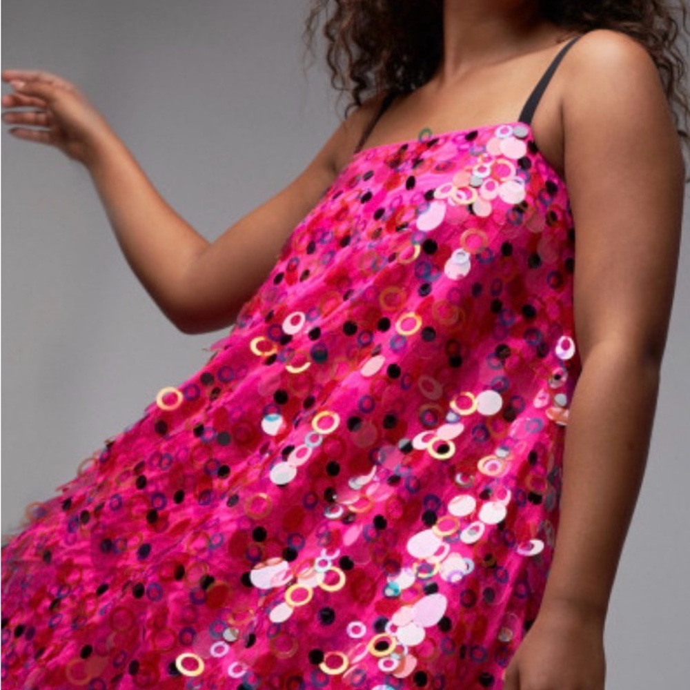 💥Stunning Pink Sequin Mini Dress